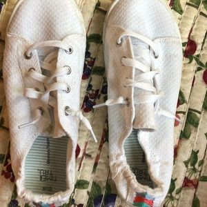 Time and Tru white shoes, size 8.5
